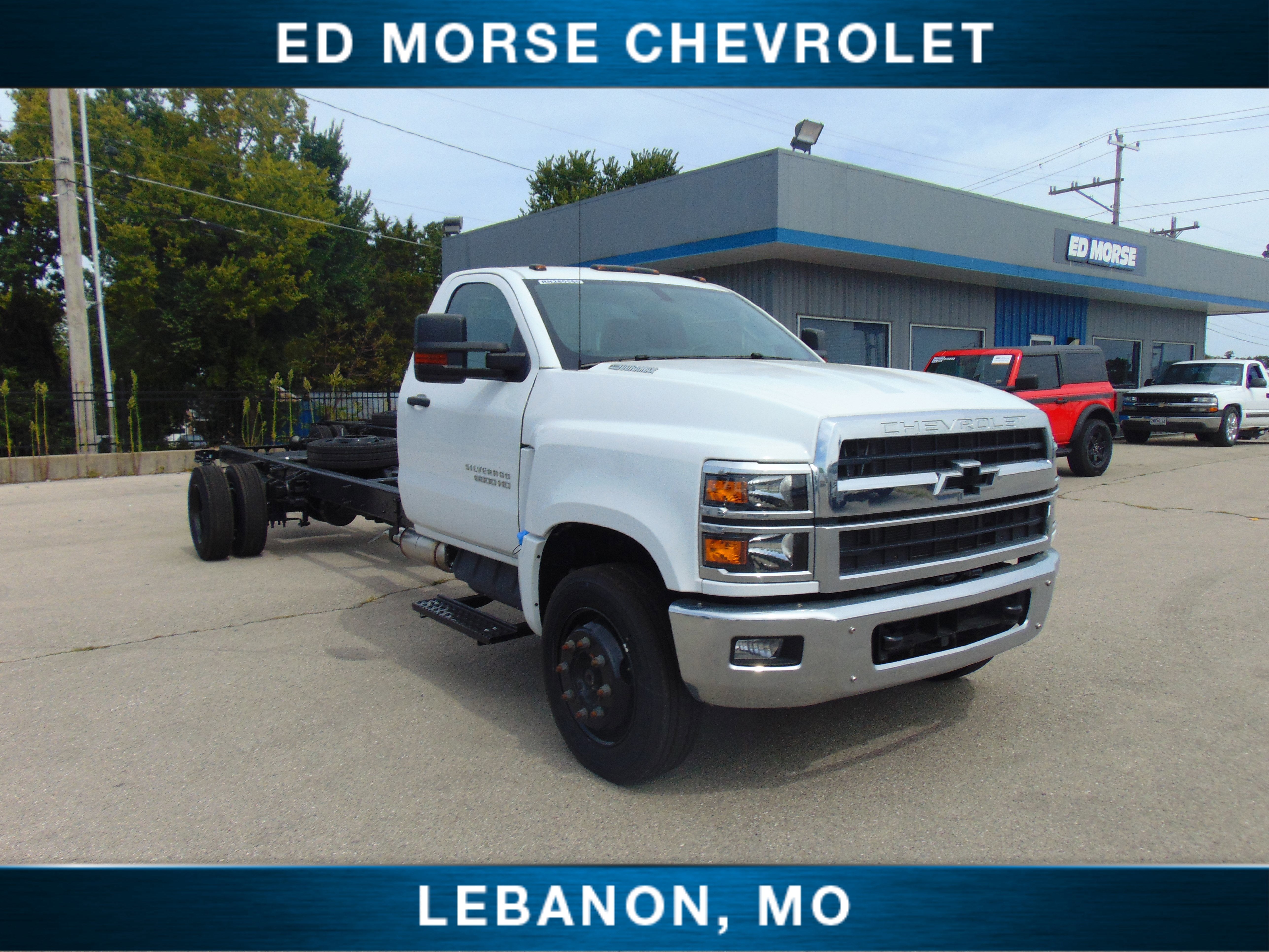 2024 Chevrolet Silverado 6500 HD Work Truck