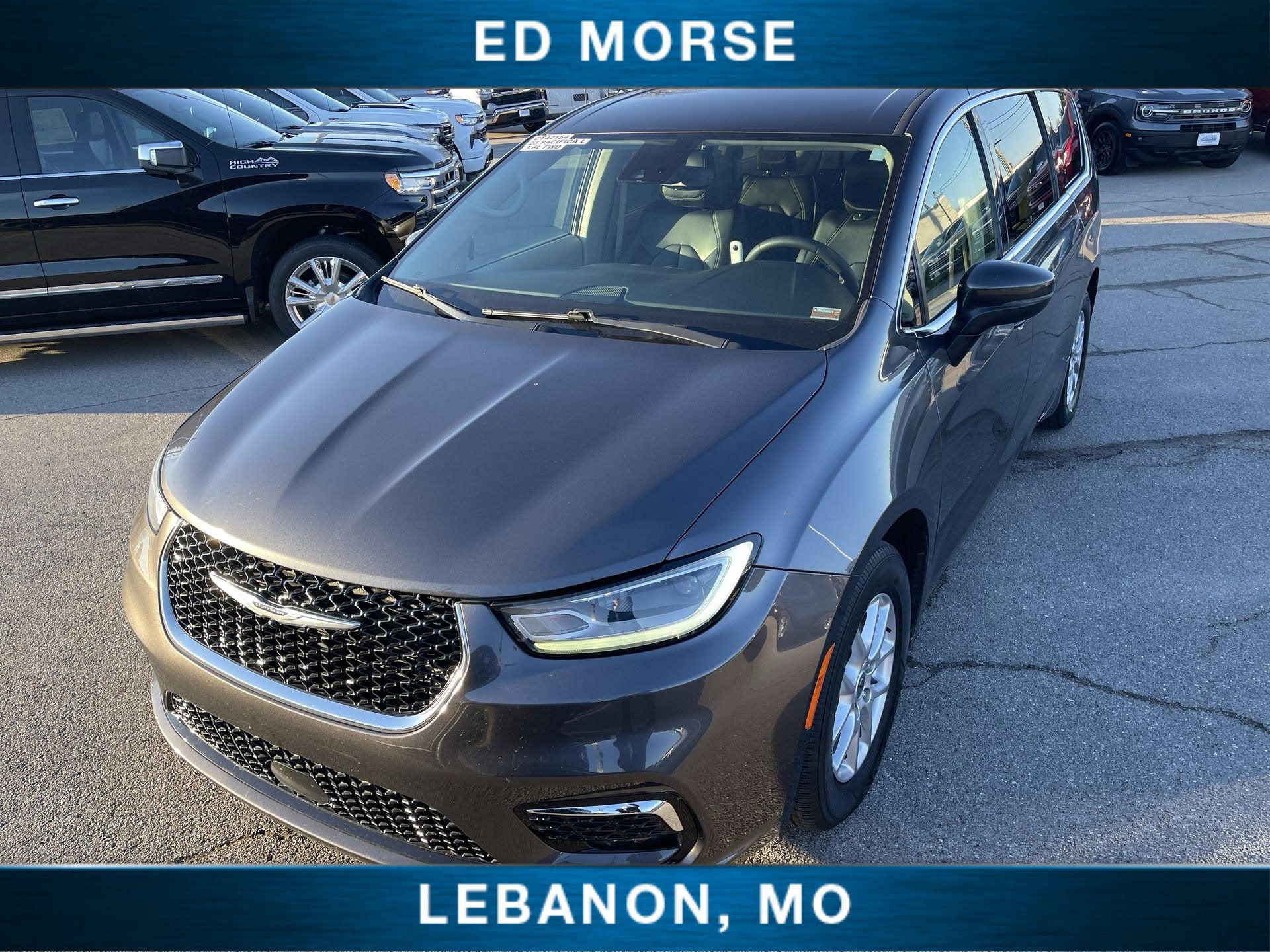 2023 Chrysler Pacifica Touring L