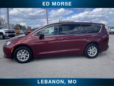 2023 Chrysler Voyager LX