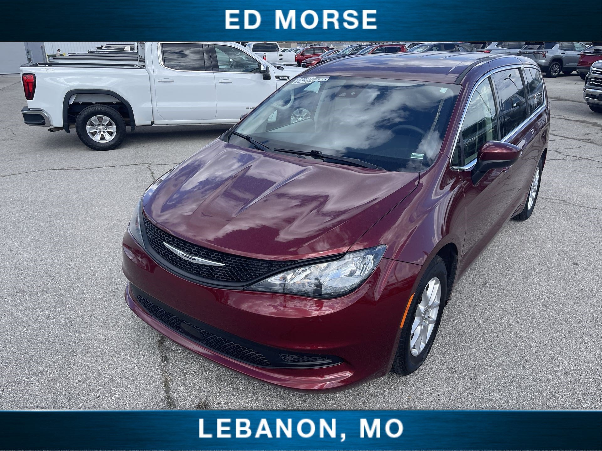 2023 Chrysler Voyager LX