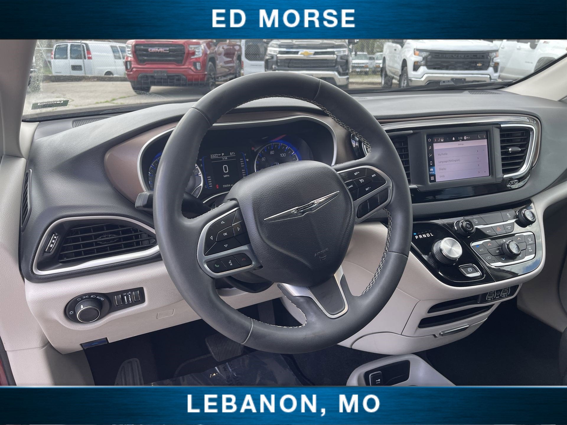 2023 Chrysler Voyager LX