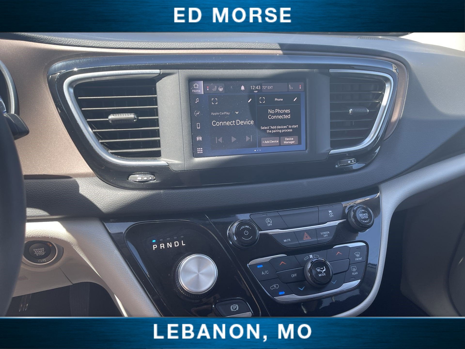 2023 Chrysler Voyager LX