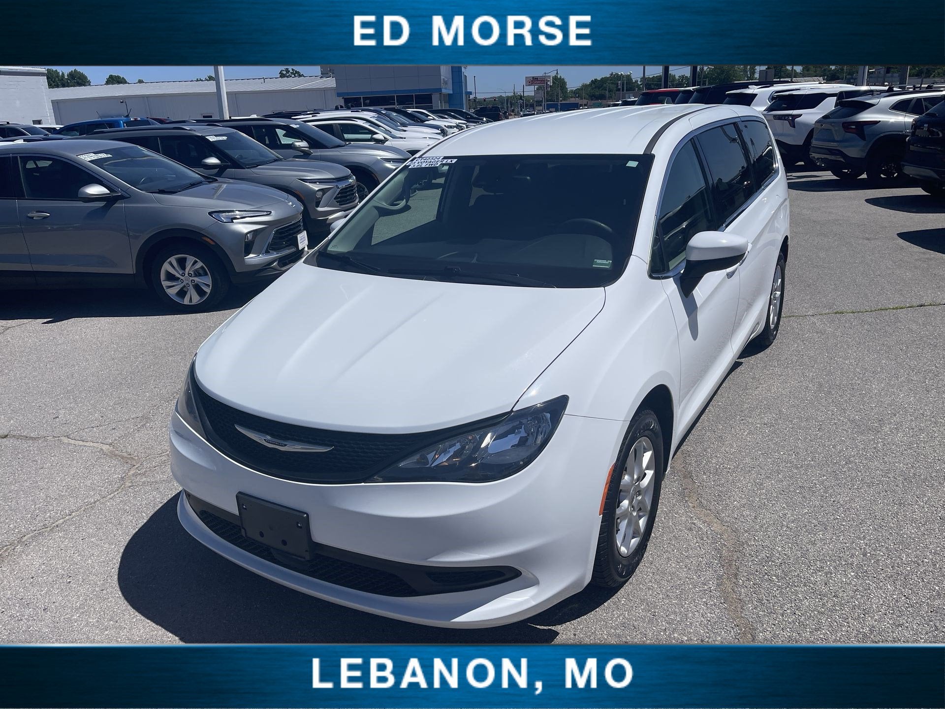 2023 Chrysler Voyager LX