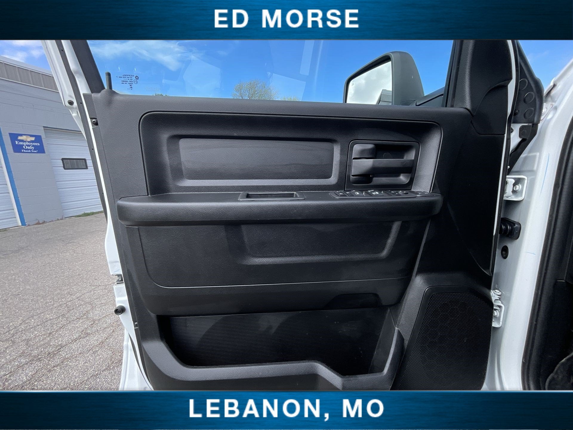 2024 RAM 3500 Tradesman Crew Cab 4x4 8' Box