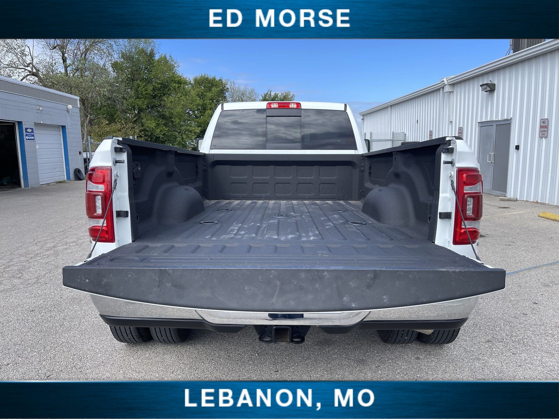 2024 RAM 3500 Tradesman Crew Cab 4x4 8' Box