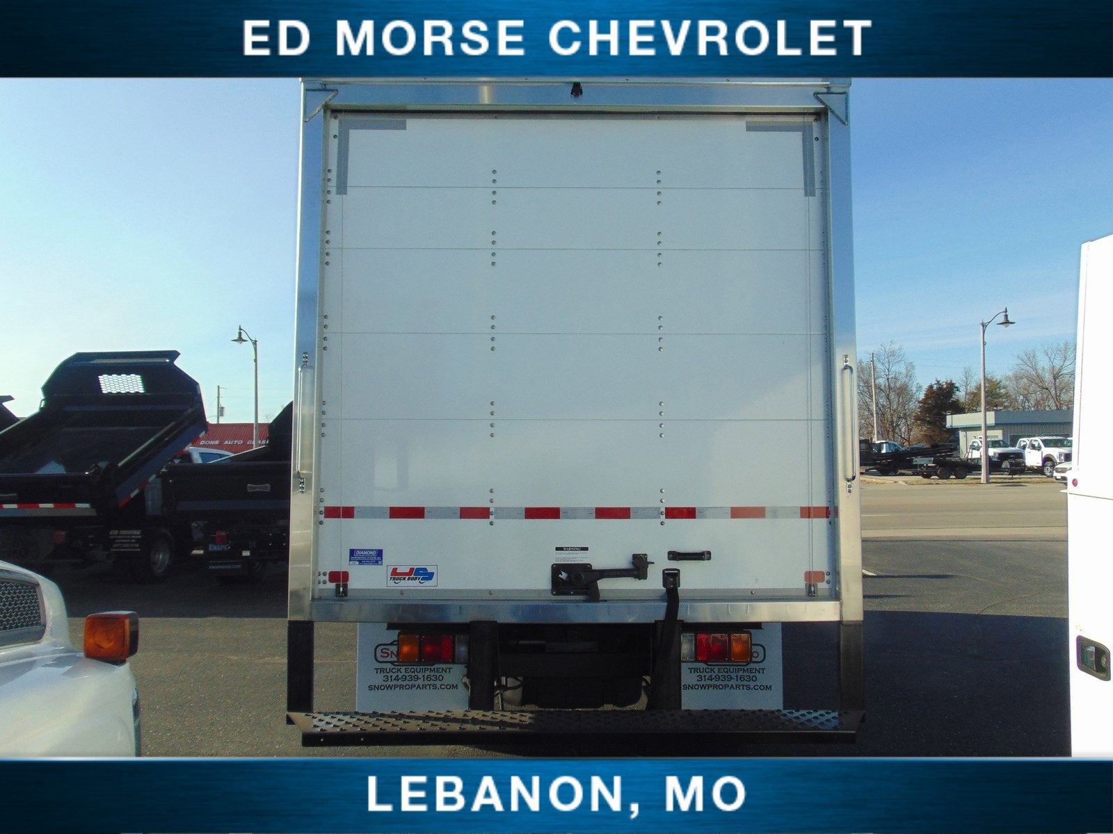 2024 Chevrolet Low Cab Forward 5500 XG 5500