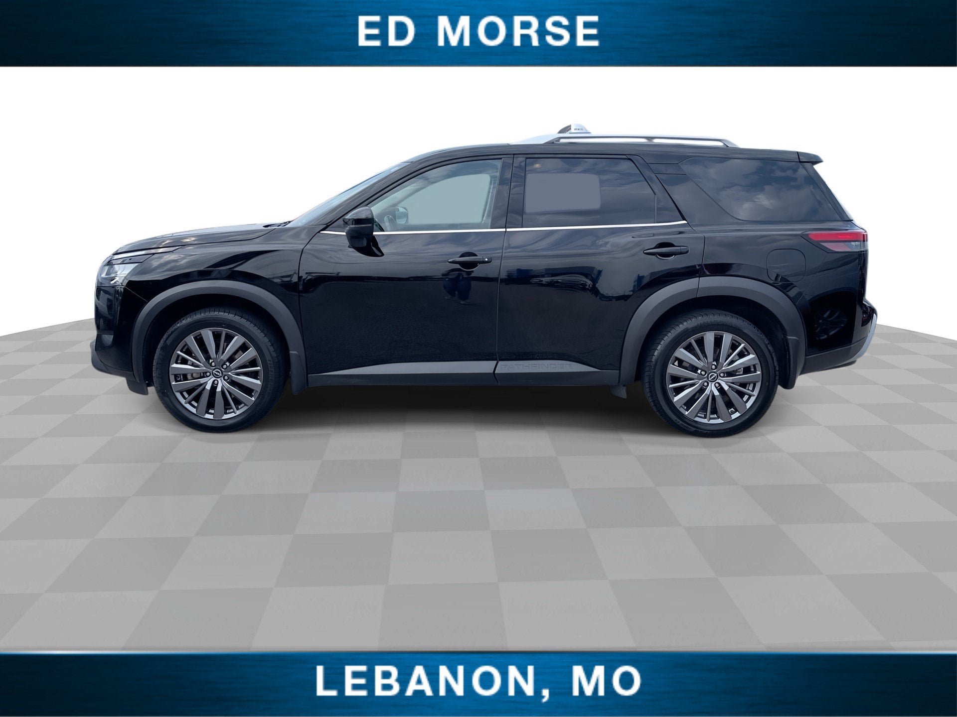 2023 Nissan Pathfinder SL 4WD